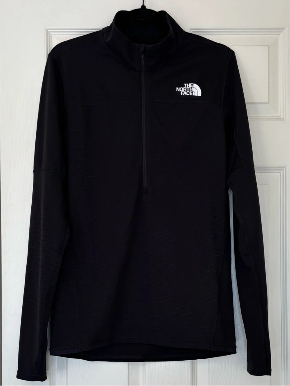 The North Face Men's Sunriser 1/4 Zip Slim Fit Long Sleeve Shirt